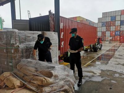 廣澳海關查獲未申報危化品700千克，凸顯化學品進出口監(jiān)管重要性
