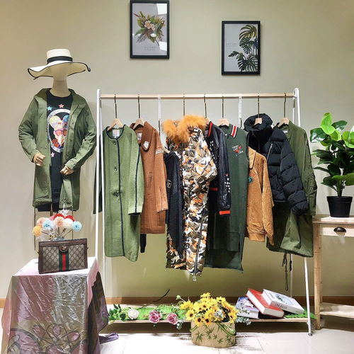 小眾品牌云上寫(xiě)生 專柜尾貨折扣女裝批發(fā)貨源新機(jī)遇